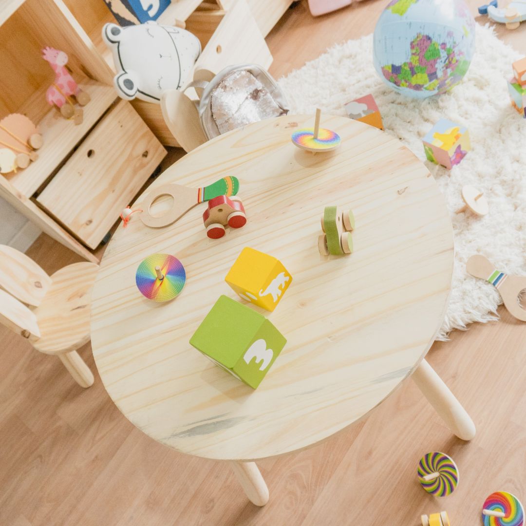 mesa-infantil-redonda-patitas-redonditas-2646