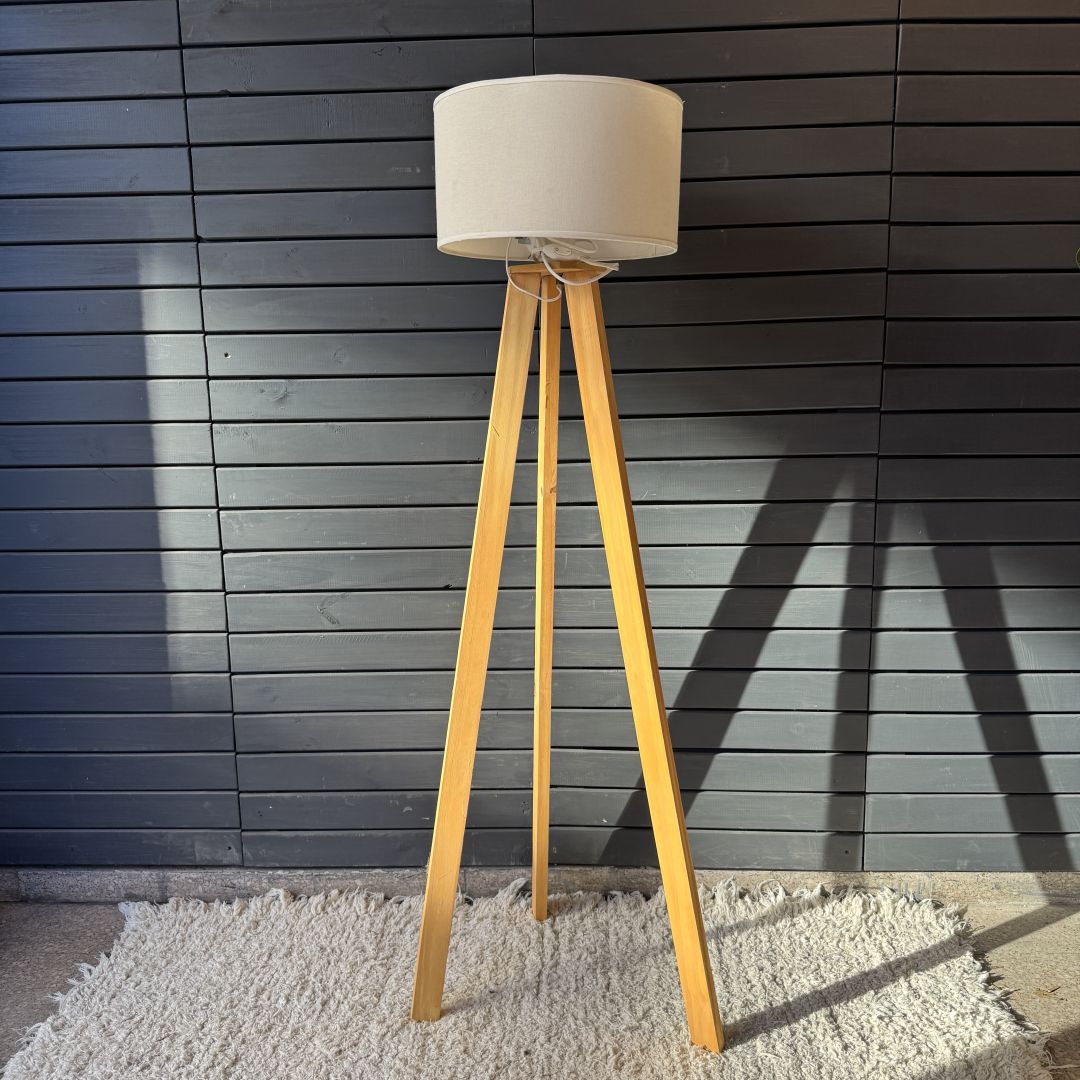 lampara-de-pie-3-patas-35920