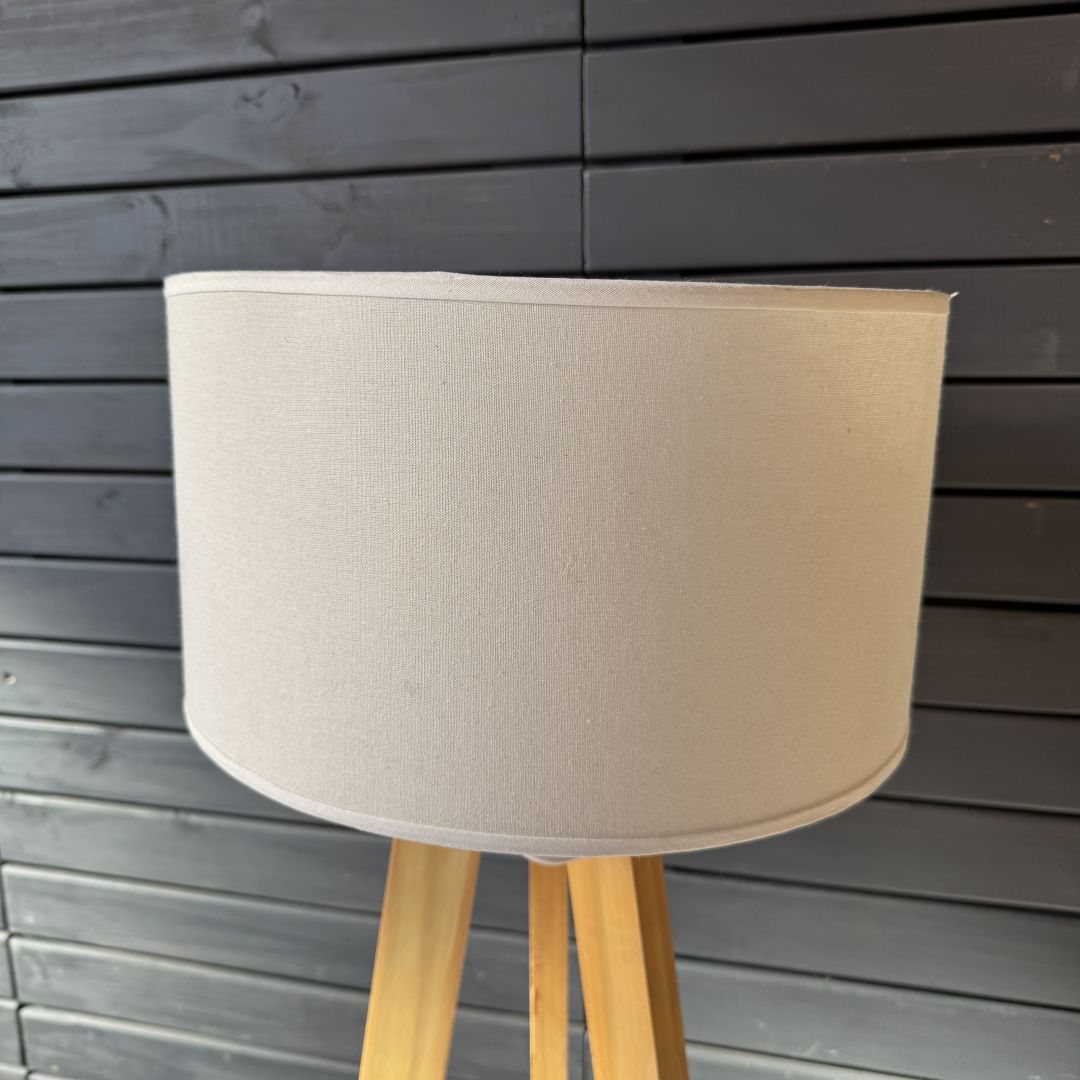 lampara-de-pie-3-patas-35920