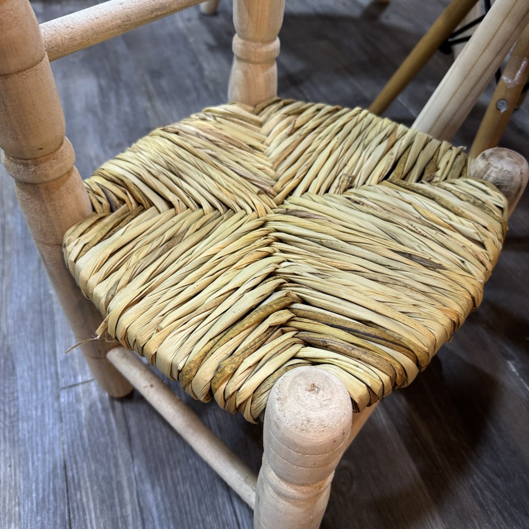 silla-infantil-empajada-sin-apoya-brazos-35953