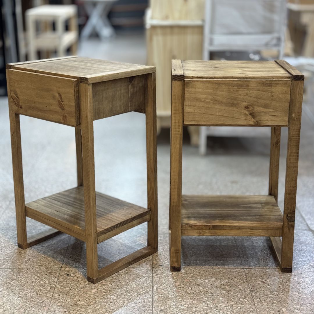 mesa-de-luz-malibu-1-cajon-y-estante-encerada-36159