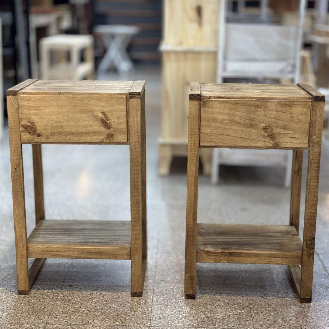 mesa-de-luz-malibu-1-cajon-y-estante-encerada-36159